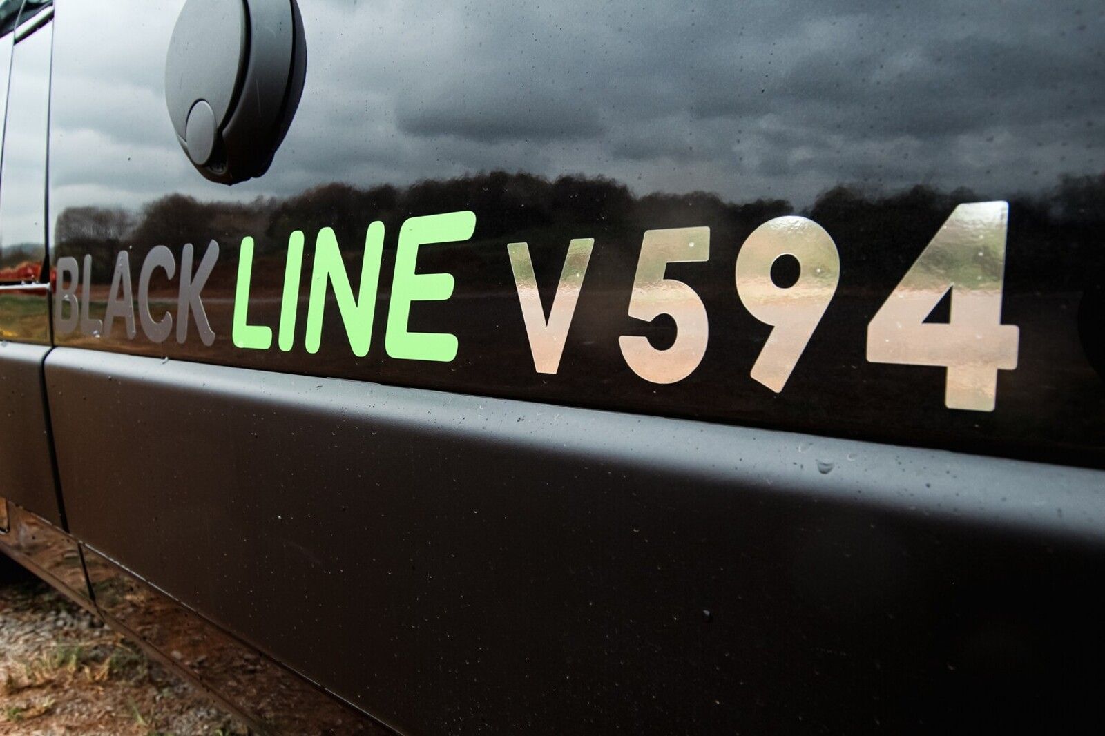 Fahrzeugabbildung Chausson Van First Line V594L Dörr Black-Edition exklusiv