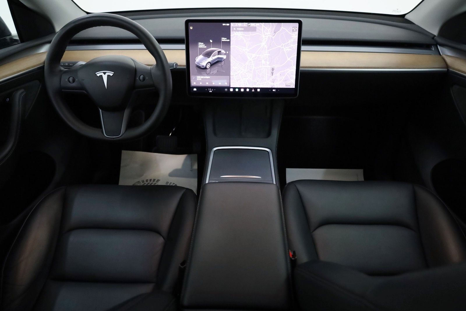 Fahrzeugabbildung Tesla Model Y Long Range Dual Motor AWD,Autopilot,Pano