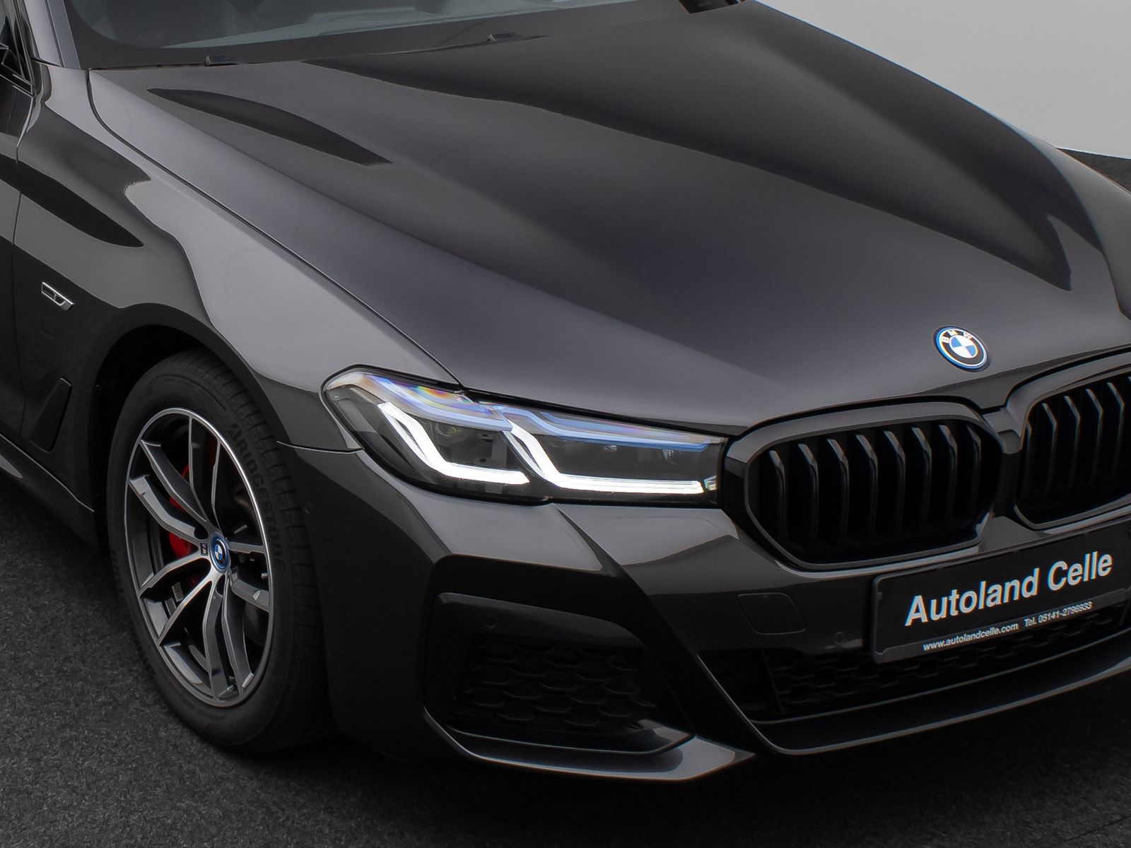 Fahrzeugabbildung BMW 530e M Sport HUD Kamera DAB Memory Laser AHK H/K