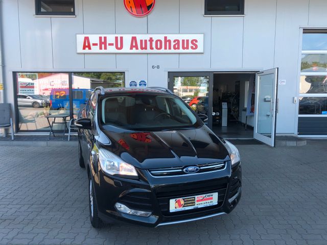 Ford Kuga Titanium Parkpilot v&h/Sitzheizung