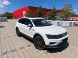 Volkswagen Tiguan 2.0 TDI 239PS 4MOTION Allspace Highlin...