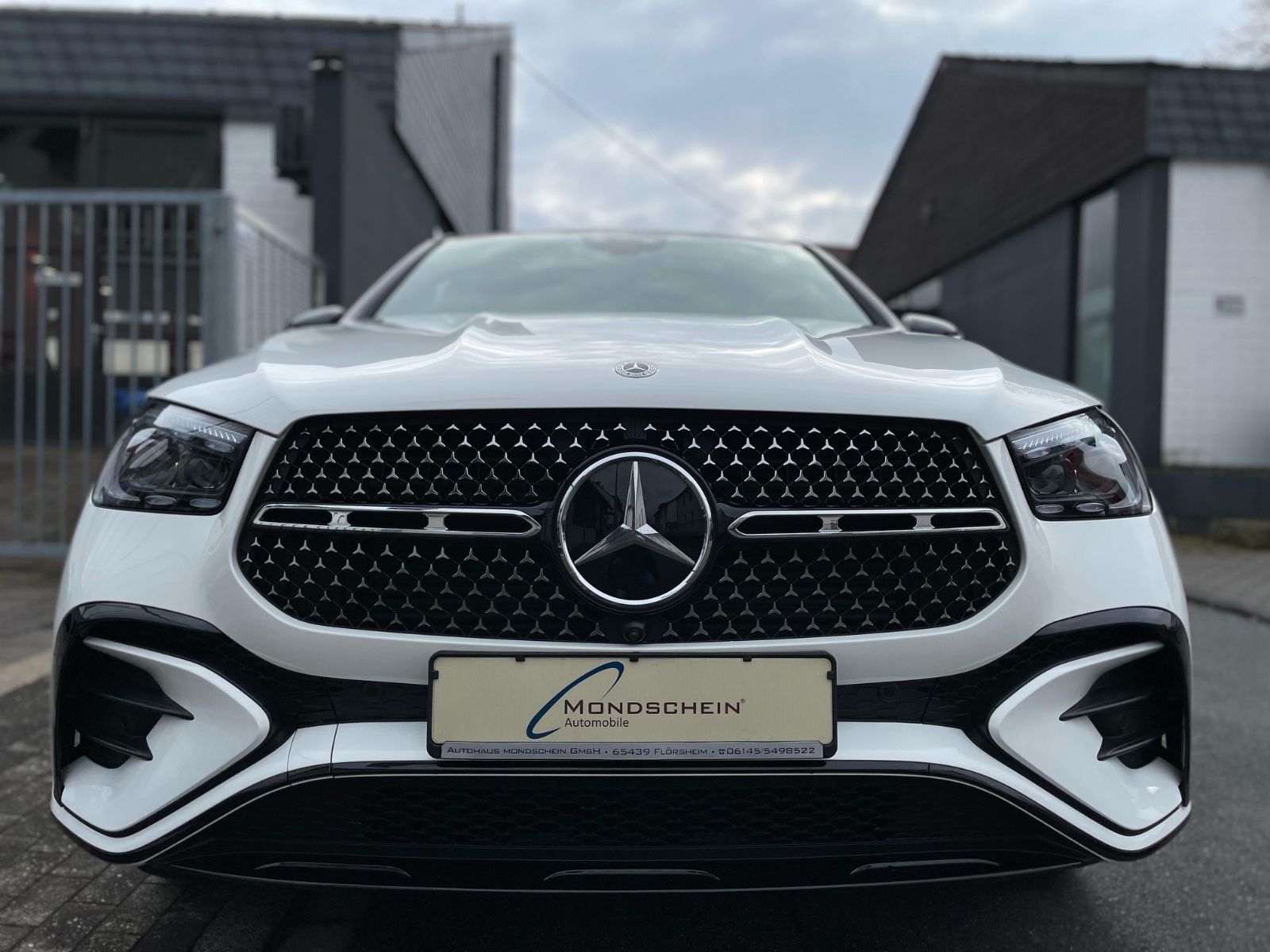 Fahrzeugabbildung Mercedes-Benz GLE 400 e Coupé Facelift |AMG|HUD|360°|22"|AHK