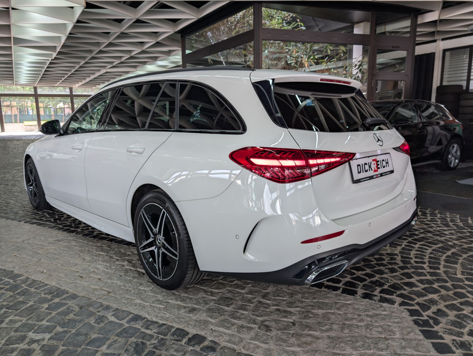 Fahrzeugabbildung Mercedes-Benz C 200 d T 2xAMG NIGHT AHK ACC SOUND MBUX+ LEDER