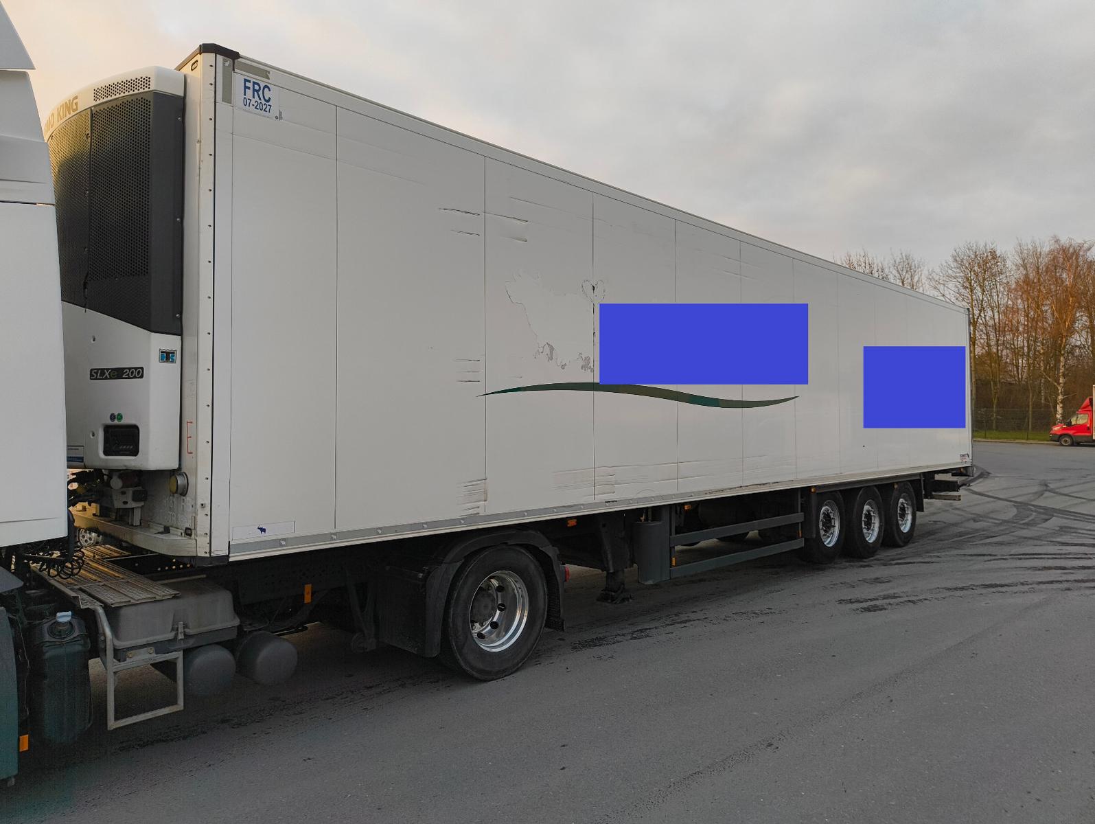 Schmitz Cargobull SKO24 ThermoKing SLX200 mit Fleisch Rohrbahnen