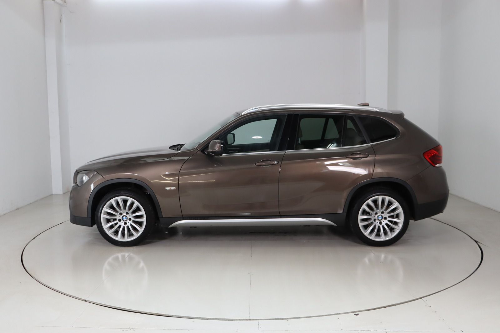 Fahrzeugabbildung BMW X1 xDrive28i * Pano * Leder * Xenon
