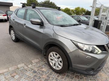 Nissan Qashqai - 2