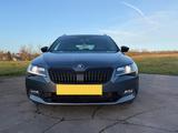 Skoda Superb 2.0 TSI 206kW DSG 4x4 SportLine Combi... - Skoda Superb: Sport