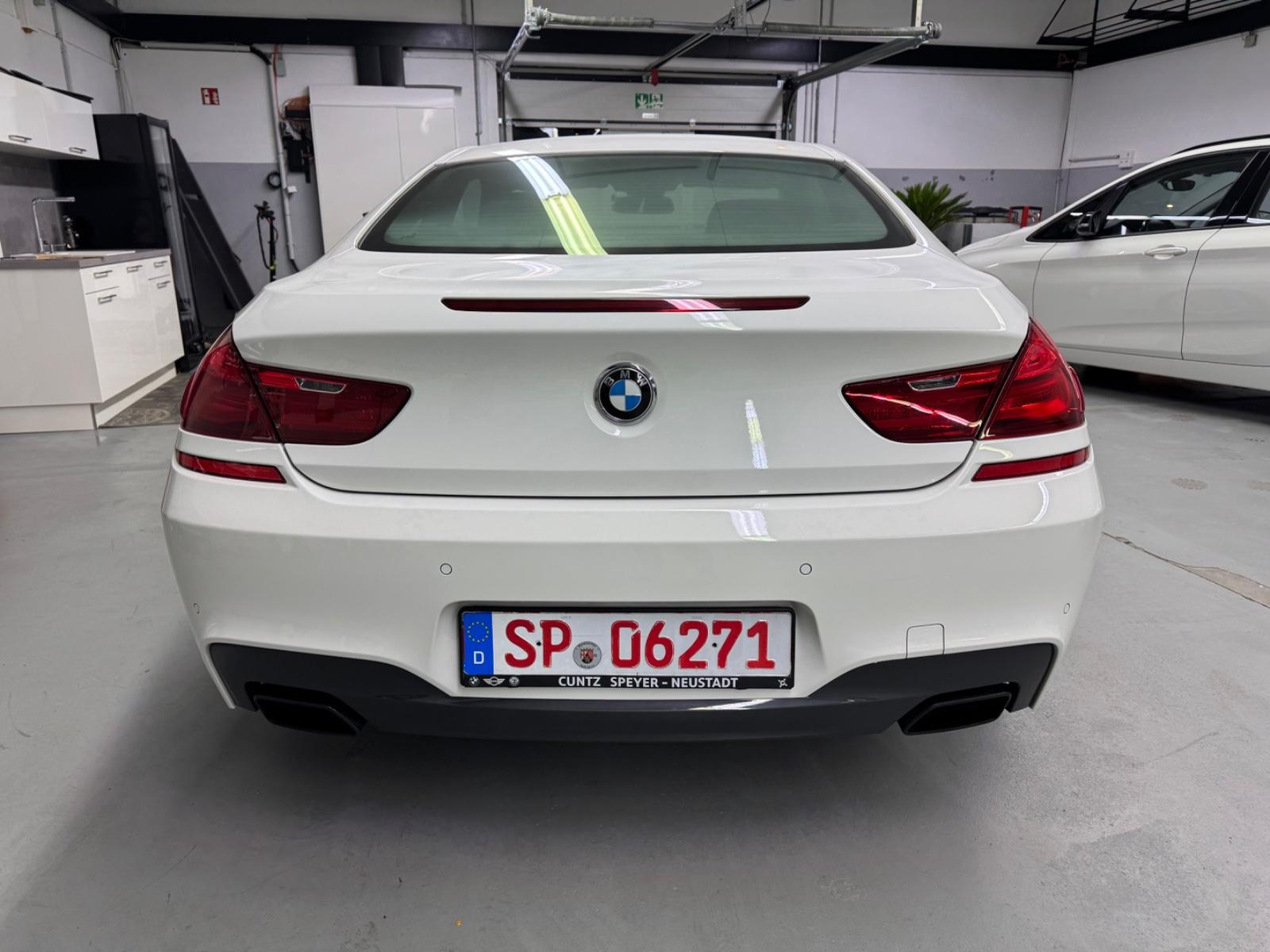 BMW 650 i xDrive Coupé V8 408 ch – Pack M – Toit panoramique – Sièges confort ventilés et chauffants – HUD – Caméras 360°