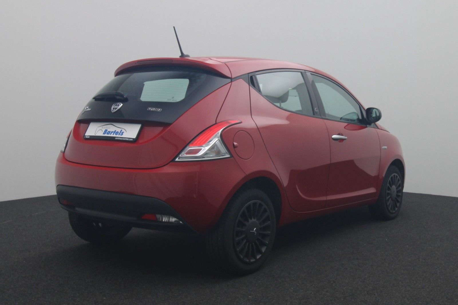 Fahrzeugabbildung Lancia Ypsilon 1.0 KLIMA BLUETOOTH