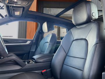 Porsche Cayenne - 7