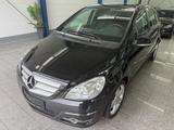 Mercedes-Benz B 160*'AUTOM*SPORT*NAVI*PTS*TMP*H&K*PANO*LEDER - mit Benzin-Antrieb: Kleinbus, Automatik