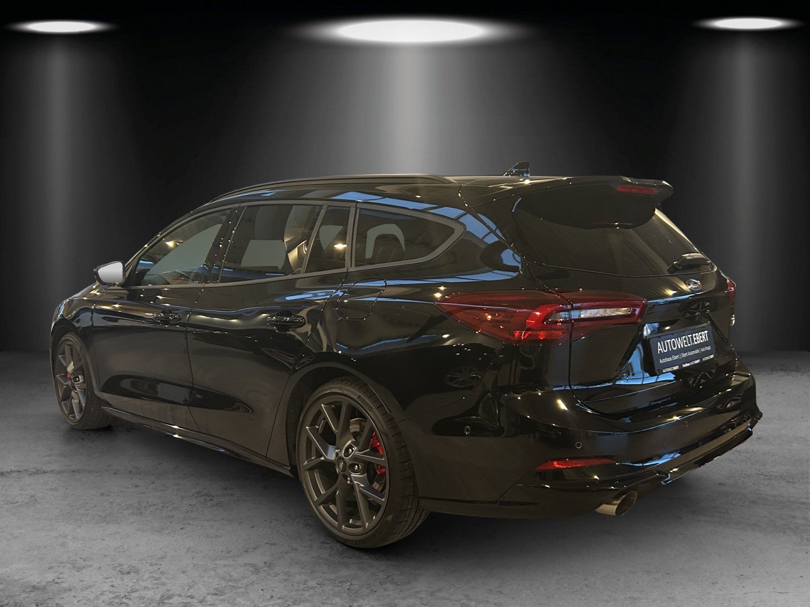 Fahrzeugabbildung Ford Focus ST X 280PS B&O Winter Pa. Pano Dach Winter