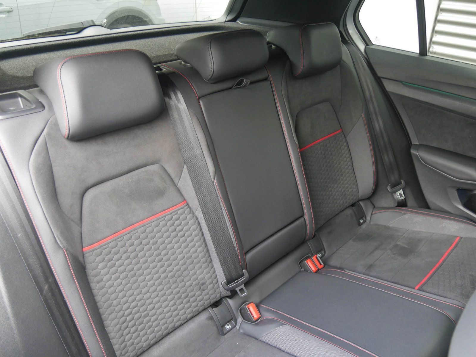 Volkswagen Golf - Bild 4