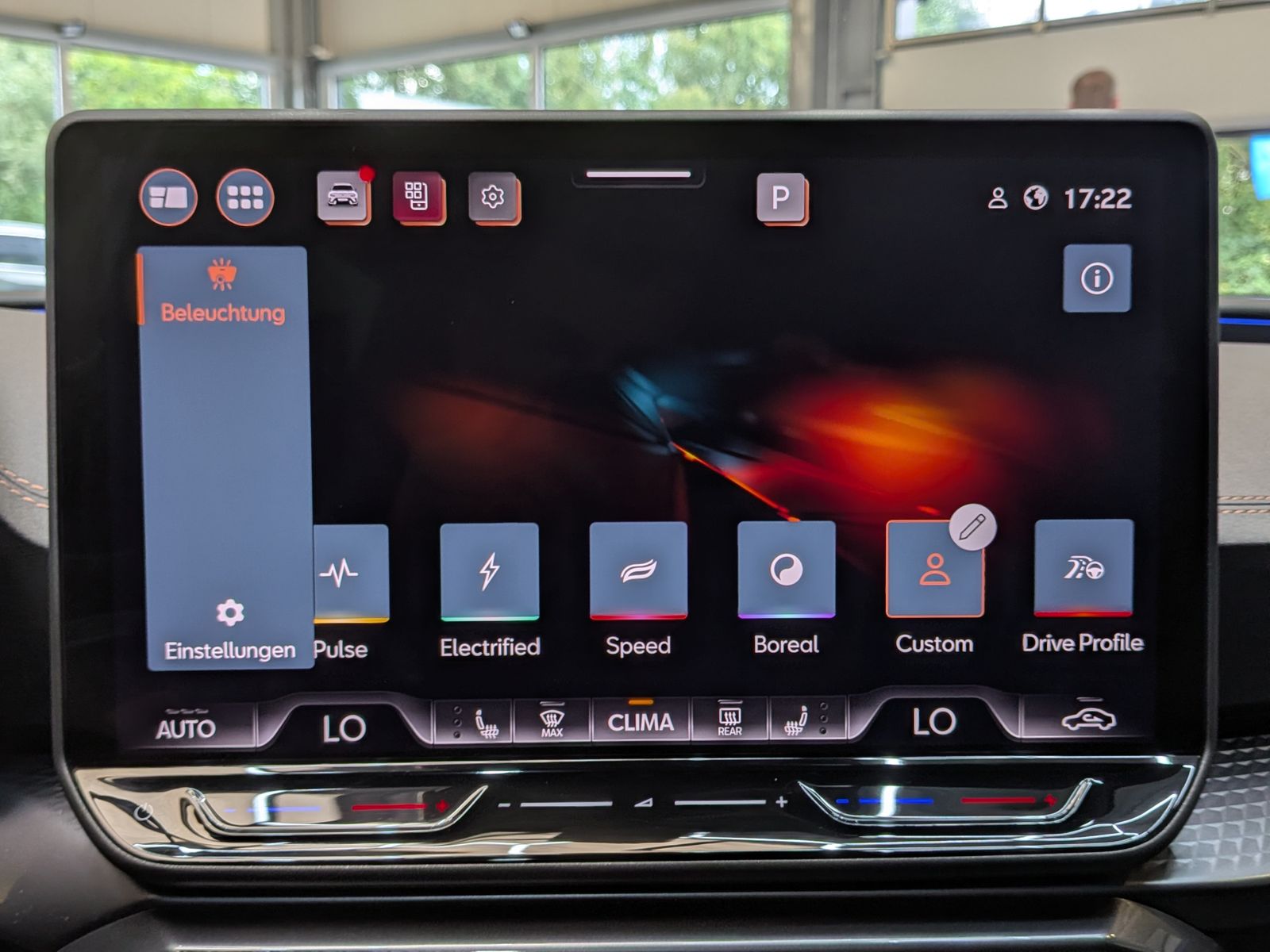 Fahrzeugabbildung CUPRA Leon 1.5 eTSI DINAMICA*MATRIX*ACC*PANO*AHK 5J-Ga