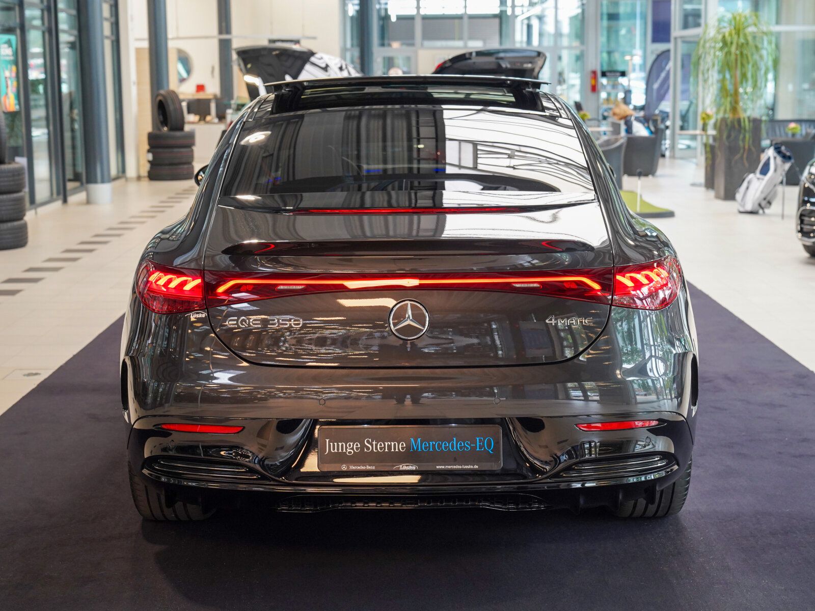 Mercedes-Benz EQE 350 4M AMG Line Night AIRMATIC Massage Pano foto 4