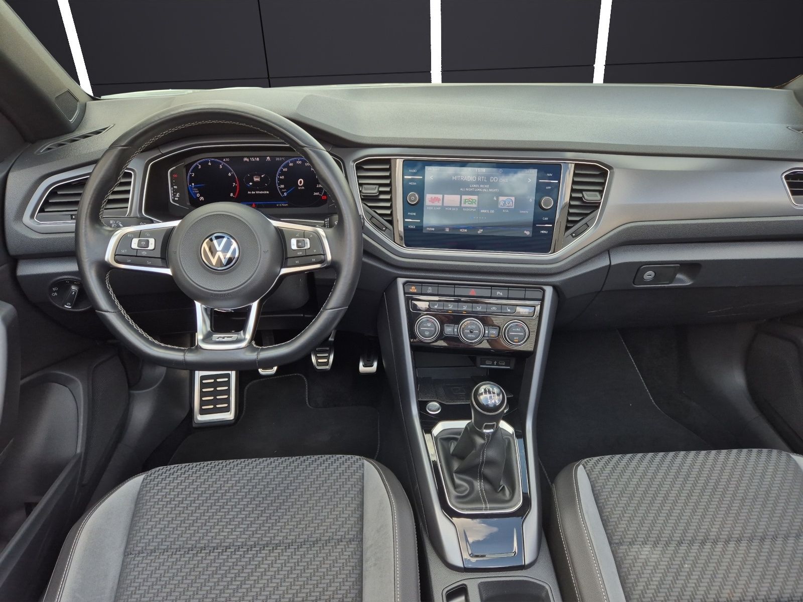 Fahrzeugabbildung Volkswagen T-Roc Cabriolet TSI R-Line LED Navi AID ACC PDC