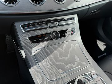 Mercedes-Benz CLS 450 4Matic AMG Line|360°Cam|Burmester|Memory