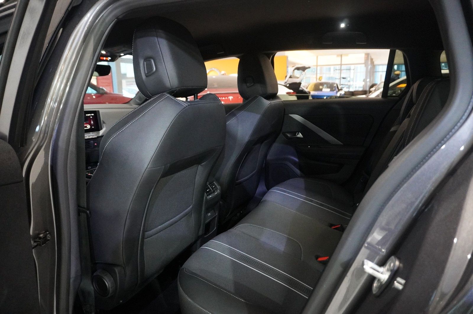 Fahrzeugabbildung Opel Astra L ST 1.2T GS LINE NAVI/LED/360°/VIRT./DAB+