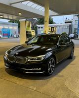 BMW  7er G11 730D - BMW 730 in Duisburg