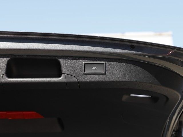 Volkswagen Passat Variant - Bild 10