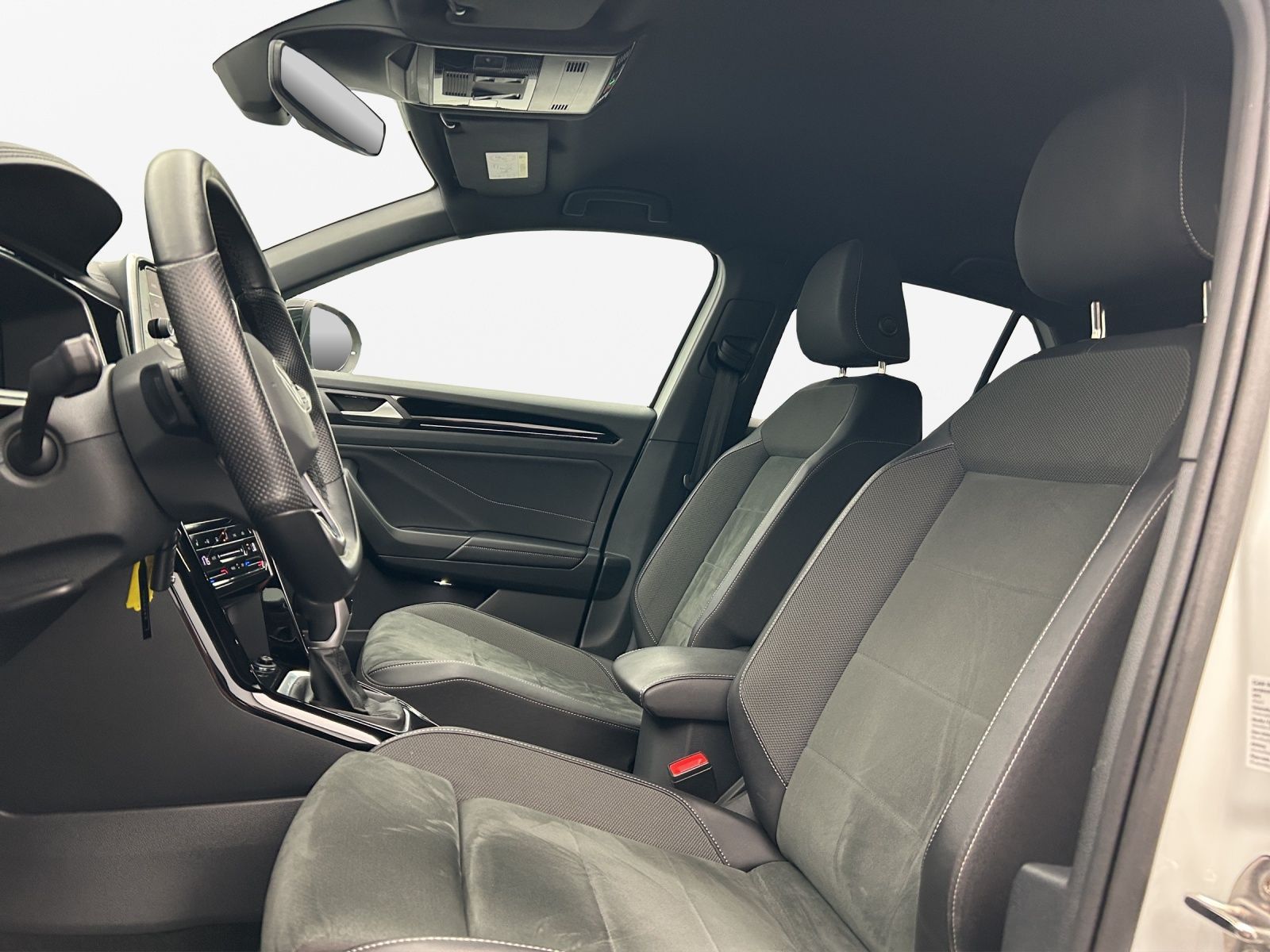 Volkswagen T-Roc - Bild 10