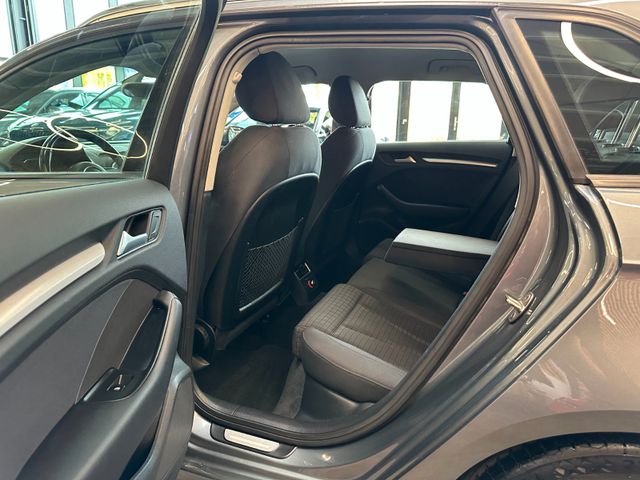 Audi A3 Sportback ambition*2. Hand*Klima*SHZ*PDC*