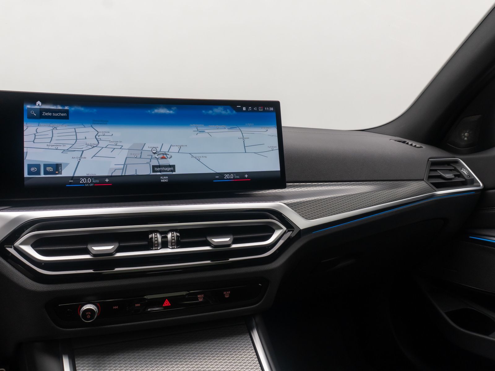 Fahrzeugabbildung BMW 330d xD M Sport ACC Kamera H/K Panorama HUD 19"