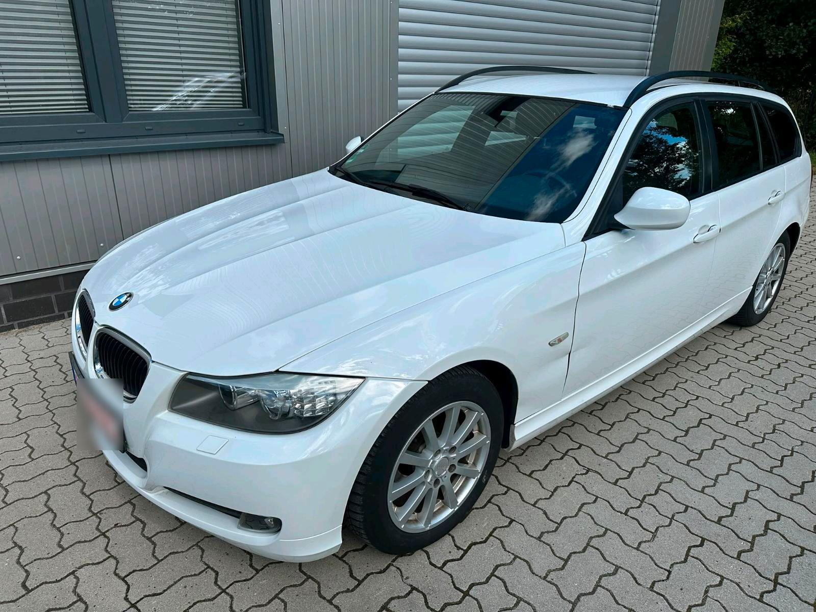 BMW 114 2009 — engine 143 HP (105kW)