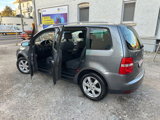 Volkswagen Touran Highline  7 SITZER  KLIMA