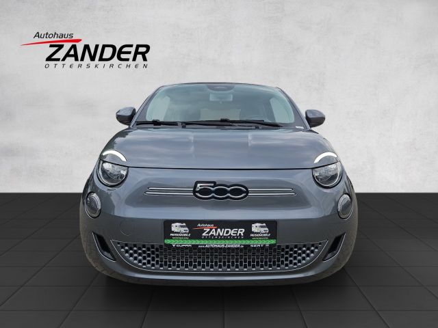 Fiat 500 e Icon - Panoramadach - Alu - Navi
