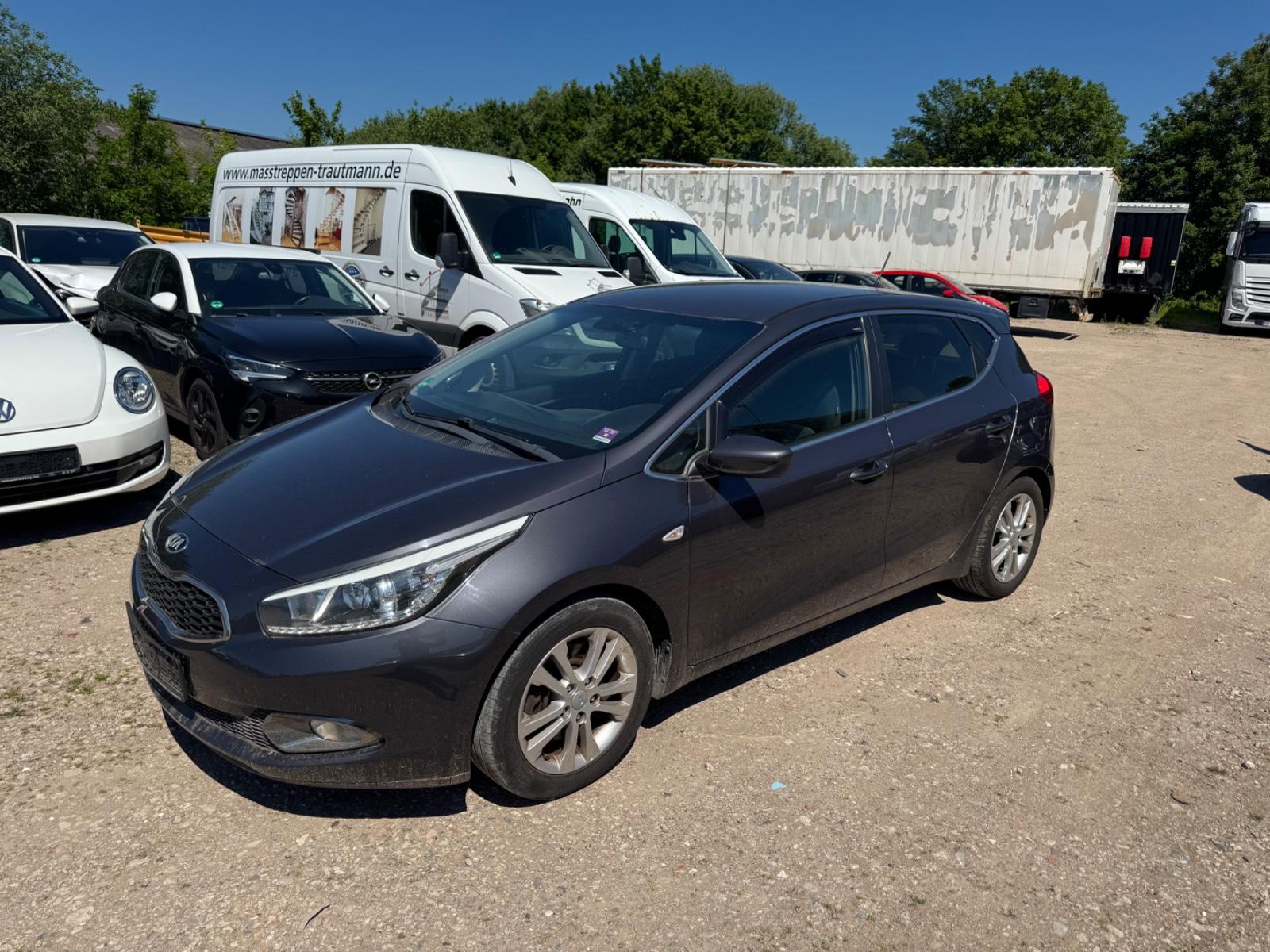 Kia ANDERE Ceed FIFA World Cup Edition