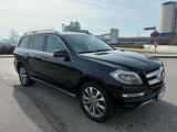 Mercedes-Benz GL 350 BlueTEC 4MATIC - - schwarze Mercedes-Benz GL 350