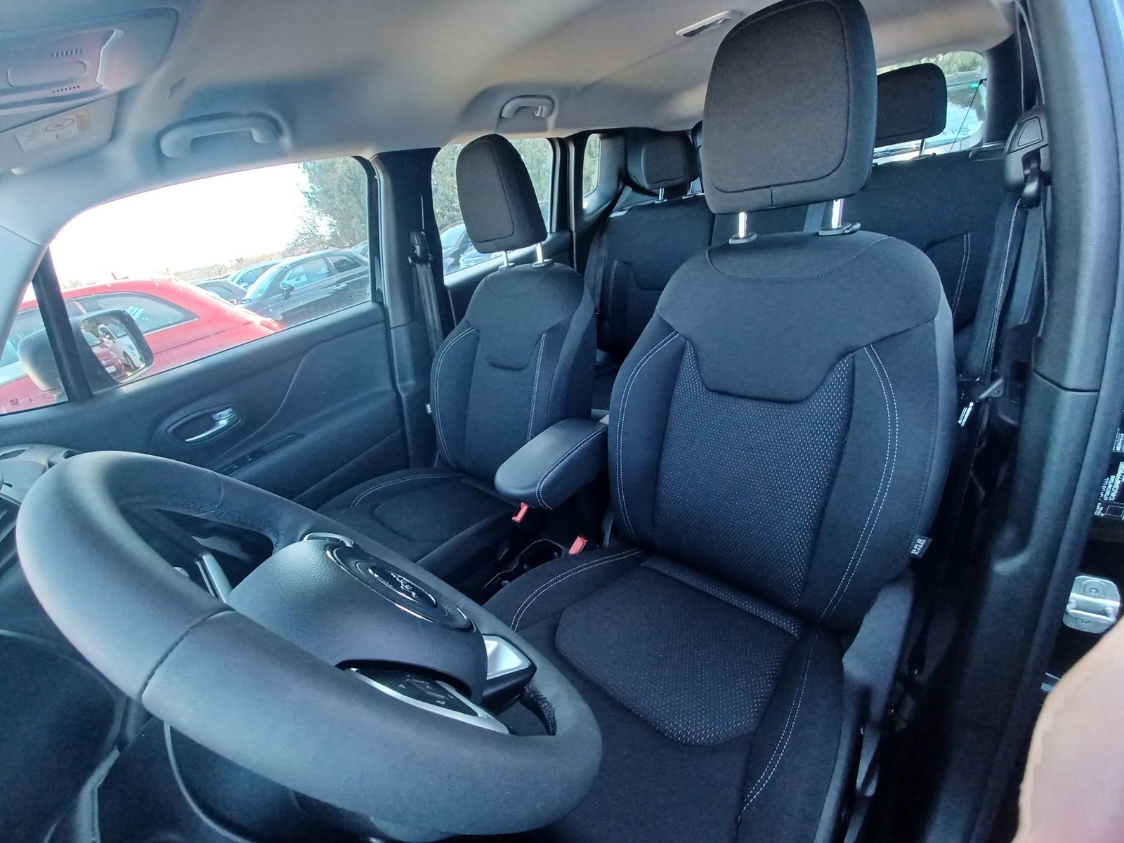 Jeep Renegade - Bild 16