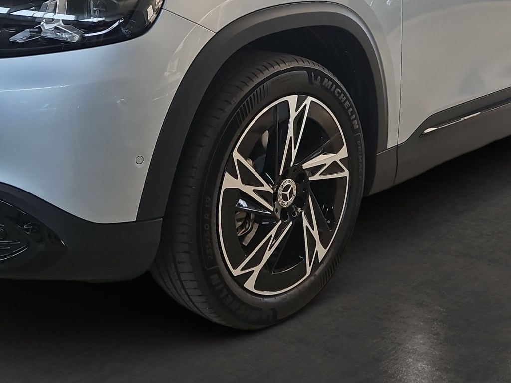 Fahrzeugabbildung Mercedes-Benz GLB 200 NIGHT MULTI AHK 360GRAD MASSAGE WINTER