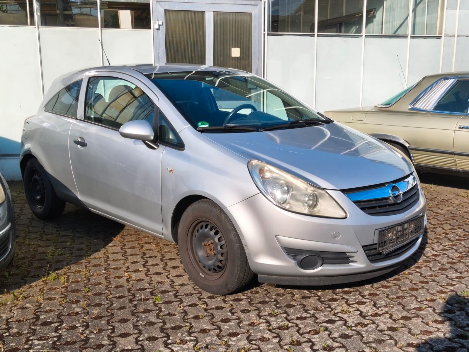 Opel Corsa D 1.2 Selection *AHK*PDC