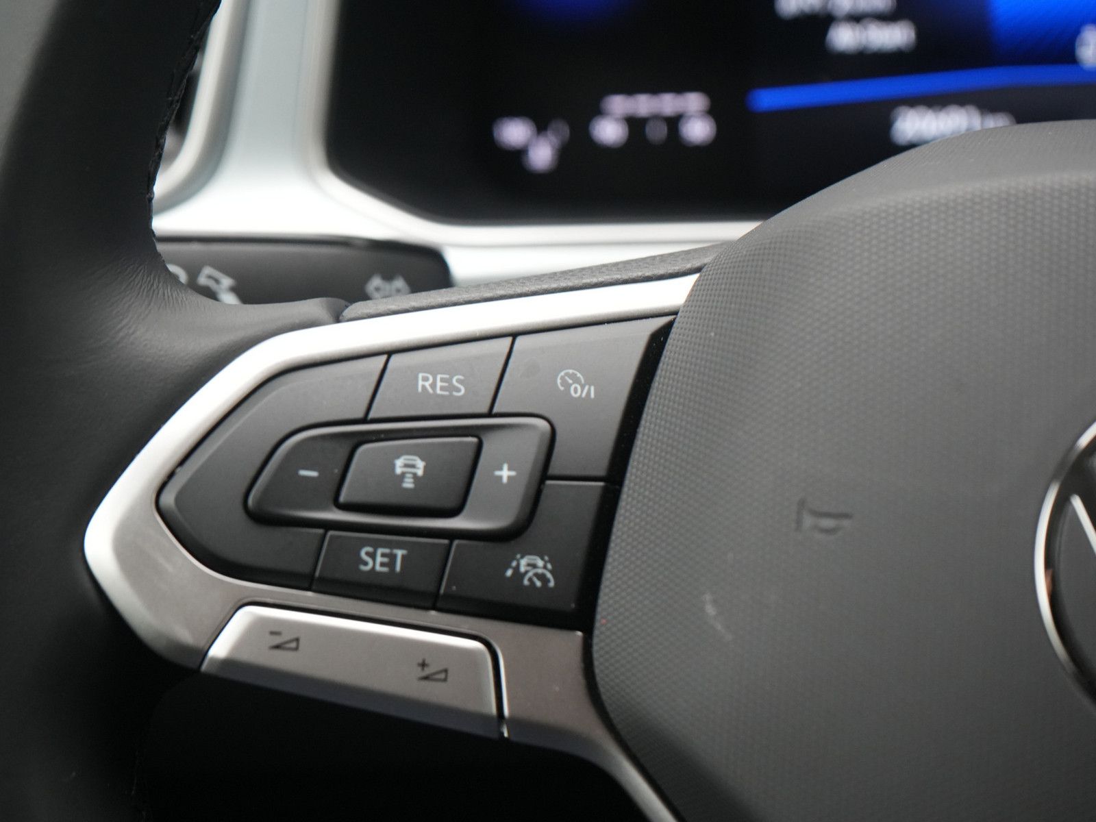 Volkswagen T-Roc - Bild 8