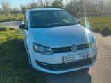 Volkswagen Polo V Style - Volkswagen Polo aus 2012 mit Benzin-Antrieb: Schiebedach, Kleinwagen