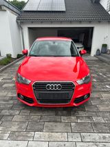 Audi A1 1.6 TDI 66kW S tronic Ambition Ambition - Audi A1 mit Diesel-Antrieb: Tronic