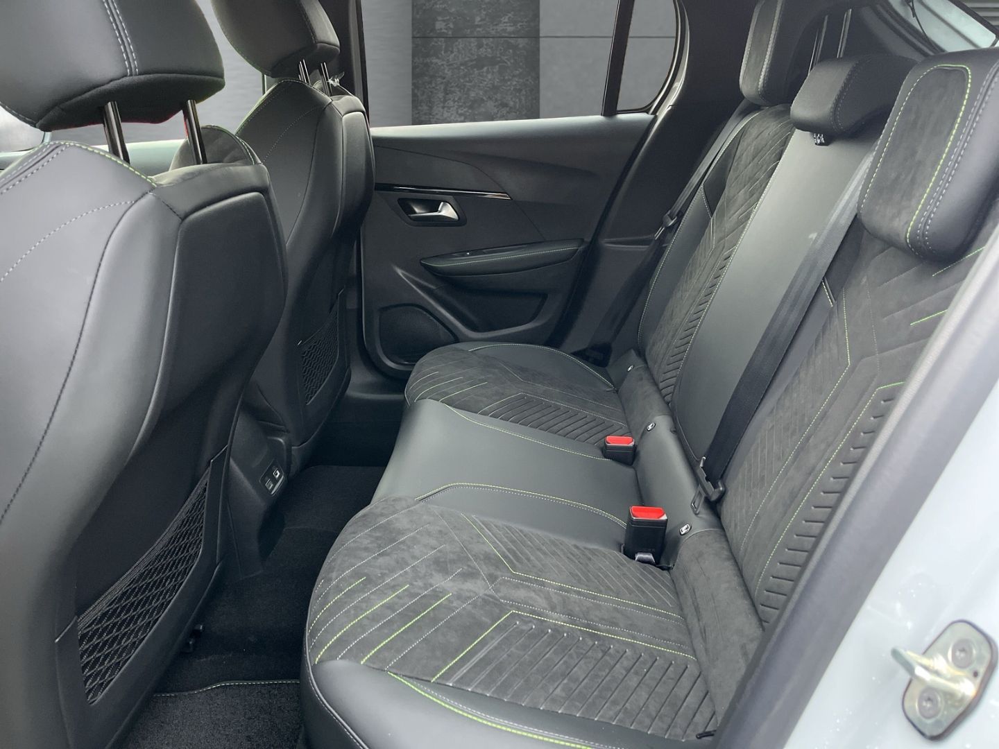 Peugeot 208 - Bild 9