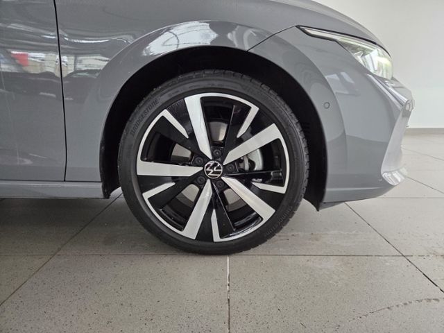 Golf VIII Style eHybrid LED+ NAV AHK ERGO KAM 3J