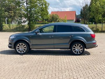 Audi Q7 - 6