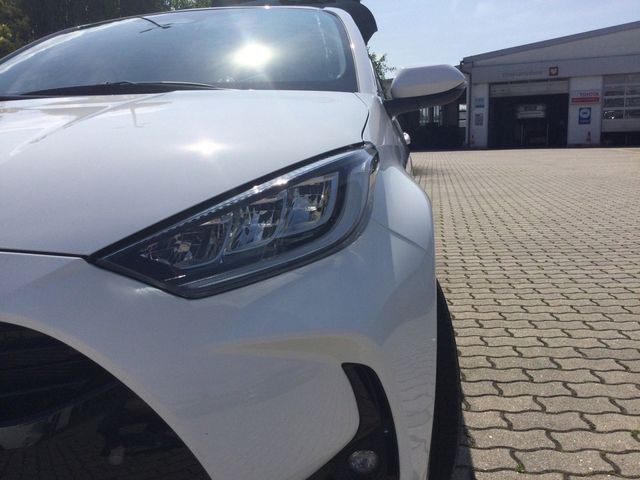 Yaris 1.5 Hybrid Team Deutschland KAMERA ACC LED