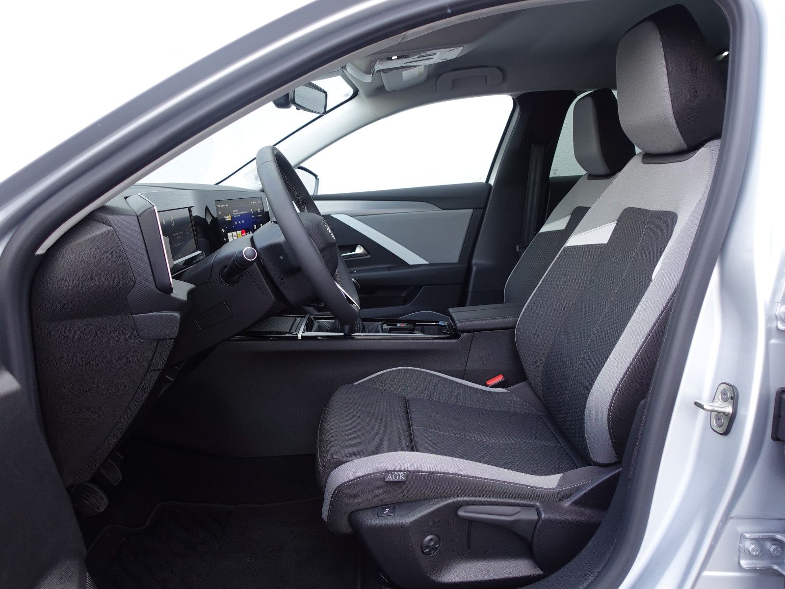 Fahrzeugabbildung Opel Astra 1.2Turbo Edition Allwetter,SHZ,Kamera,PDC