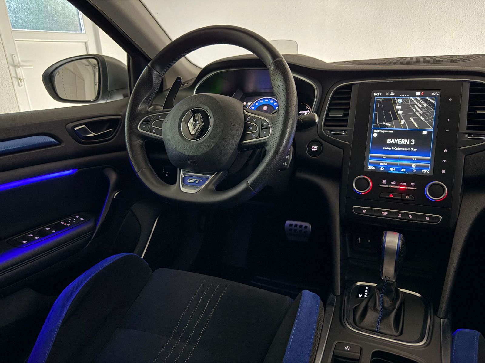 Fahrzeugabbildung Renault Megane IV Grandtour GT 4CONTROL/HuD/AHK/eGSD