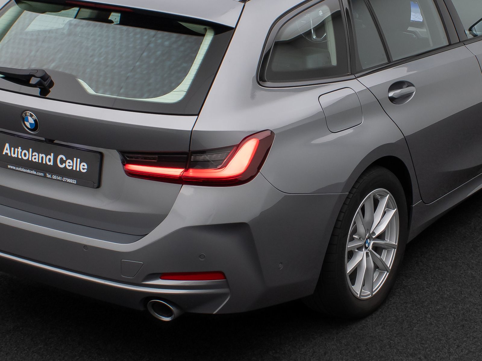 Fahrzeugabbildung BMW 320d xD Kamera DAB CockPit+ Widscreen SportLenkr