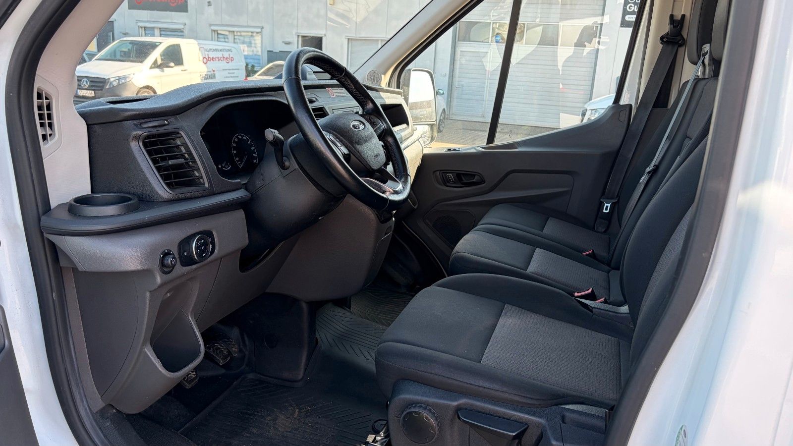 Fahrzeugabbildung Ford Transit Kasten 350 L4 H 3