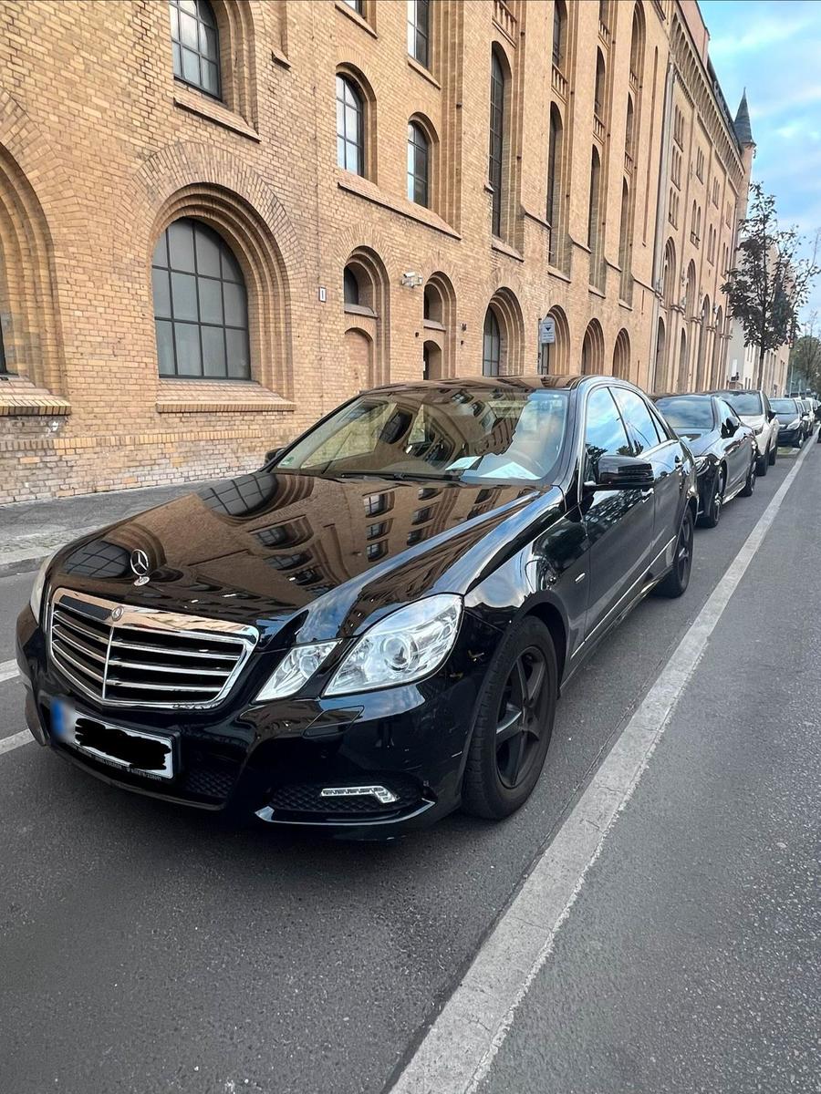 Mercedes-Benz E 200