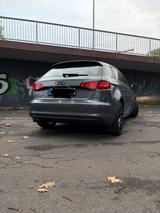 Audi A3 TFSI 1.8 S-tronic Sportsback - Audi A3 mit Benzin-Antrieb: Kleinwagen, Automatik