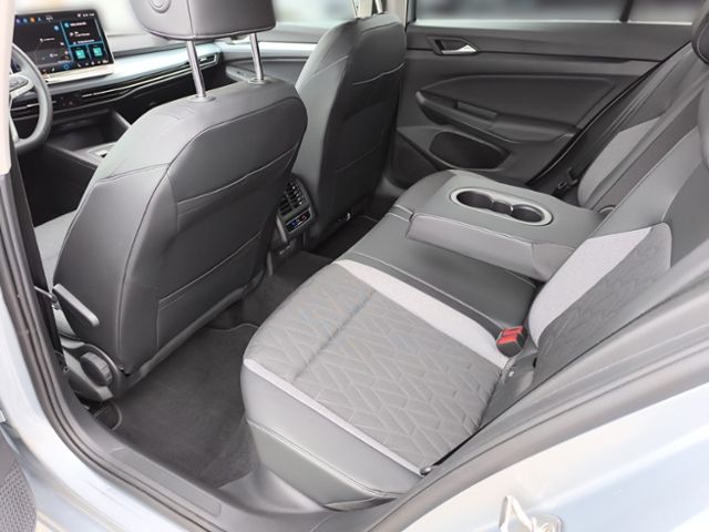 Fahrzeugabbildung Volkswagen Golf VIII Variant 2.0 TDI SCR DSG Goal LED PLUS