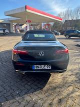Mercedes-Benz E 300 Autom. Avantgarde in Smaragdgrün  - Mercedes-Benz E 300: Cabrio